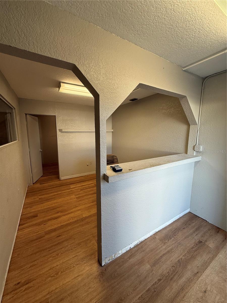 Image 7 of 16 For 18440 Paulson Drive C