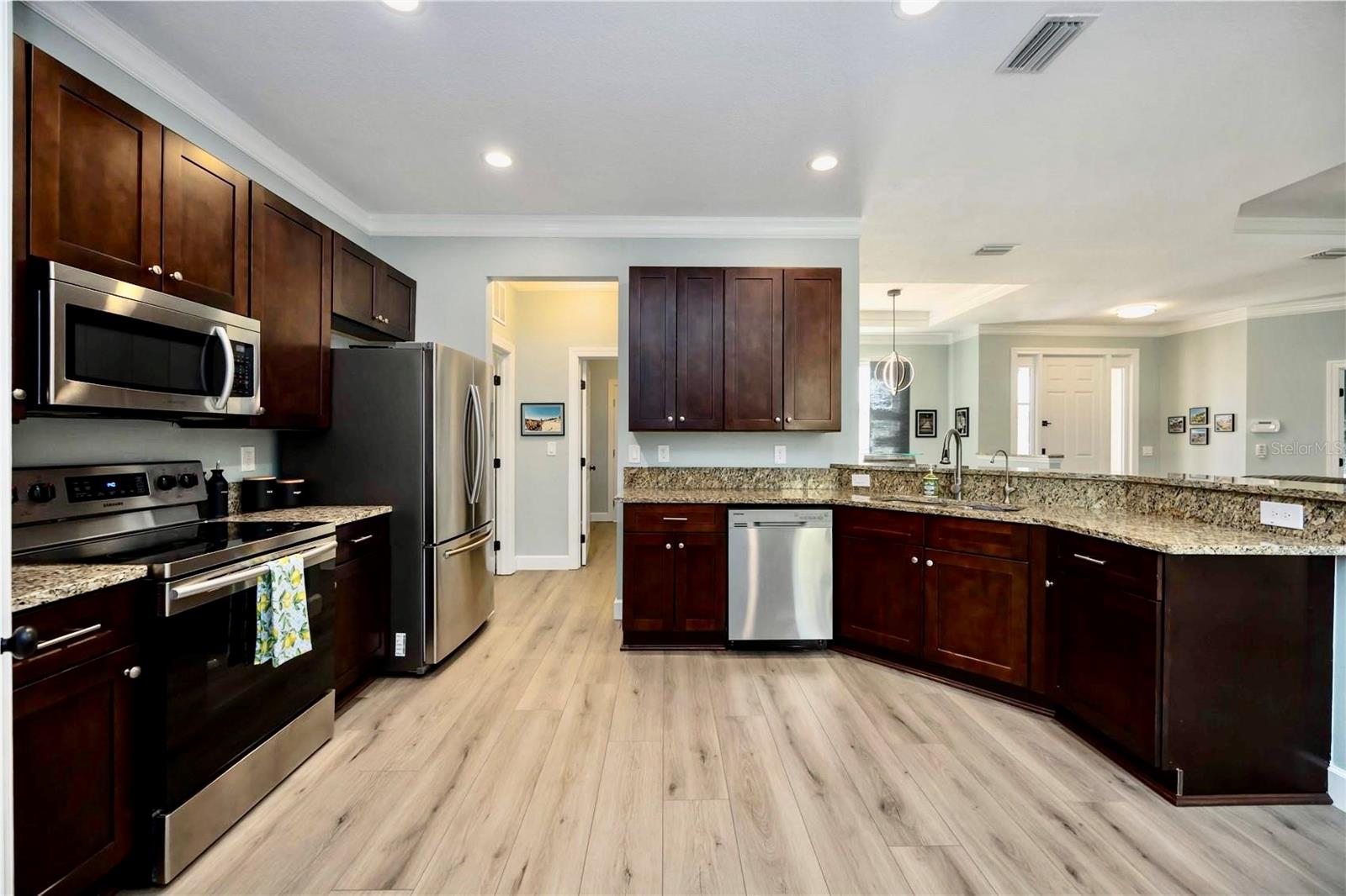 Image 14 of 48 For 3133 San Mateo Drive