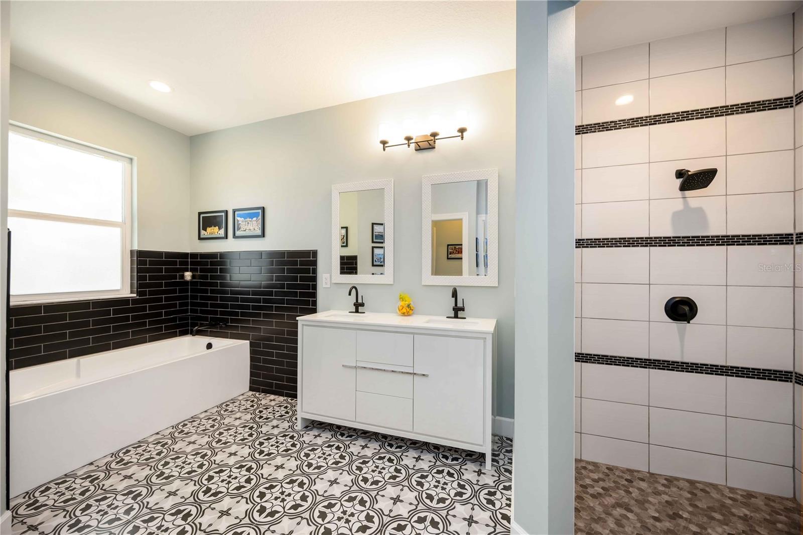 Image 17 of 48 For 3133 San Mateo Drive