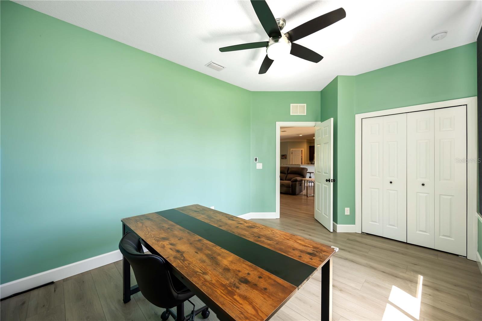 Image 26 of 48 For 3133 San Mateo Drive