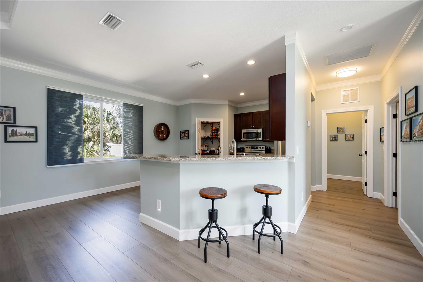 Image 9 of 48 For 3133 San Mateo Drive