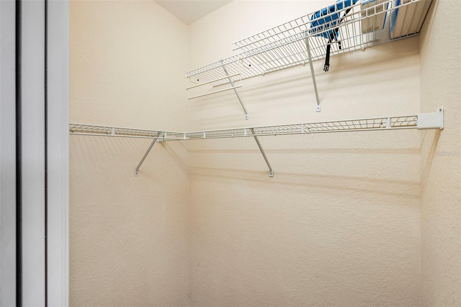 Image 24 of 36 For 12942 Kingsway Circle