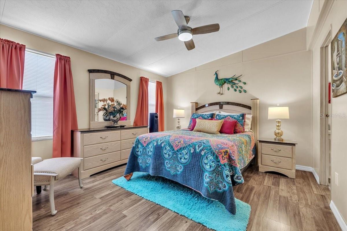 Image 14 of 45 For 350 Horizon Drive