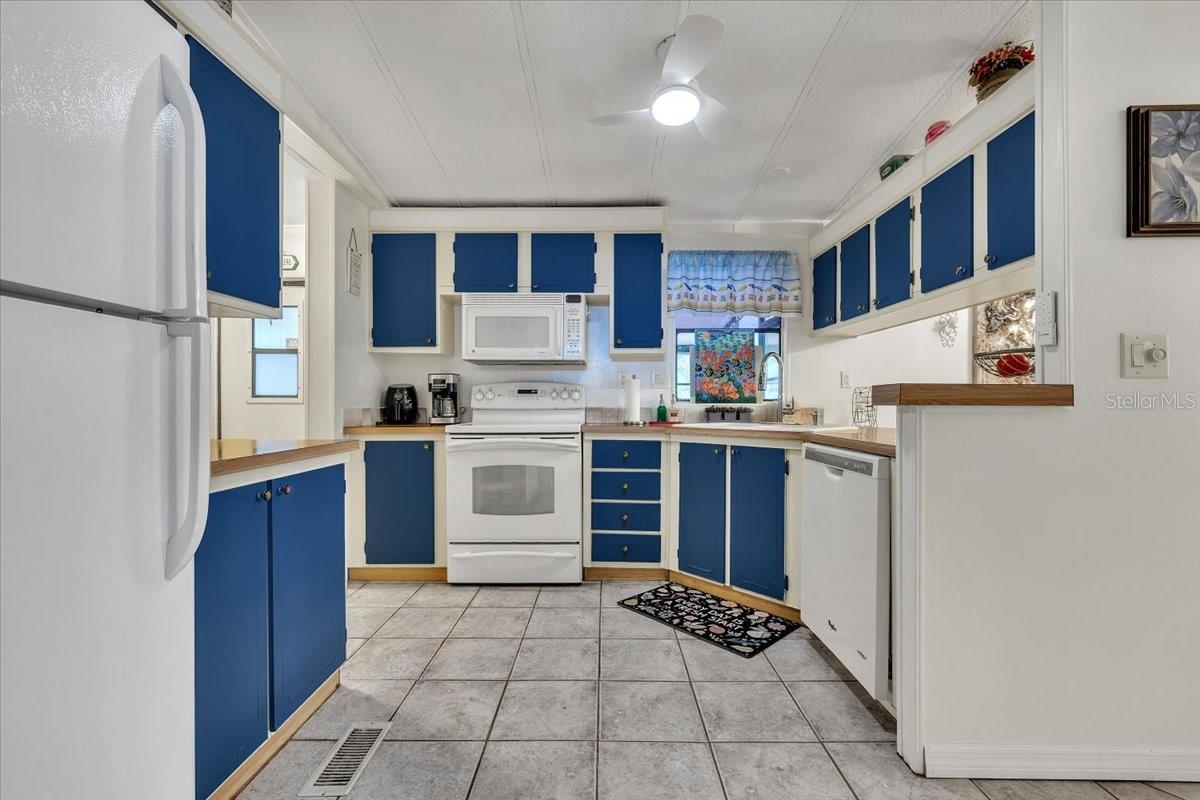 Image 9 of 45 For 350 Horizon Drive