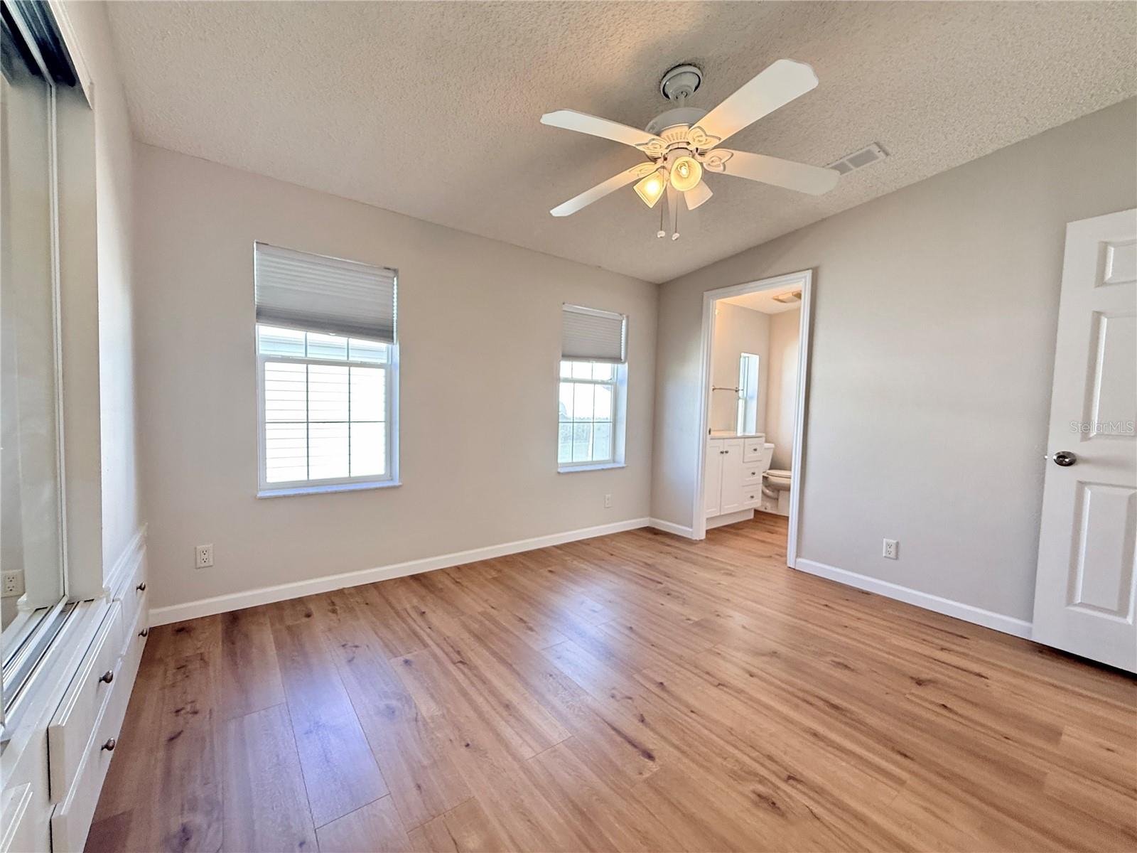 Image 16 of 27 For 3019 Sunny Harbor Drive