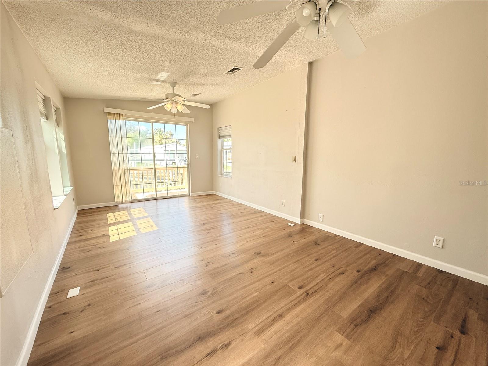 Image 19 of 27 For 3019 Sunny Harbor Drive