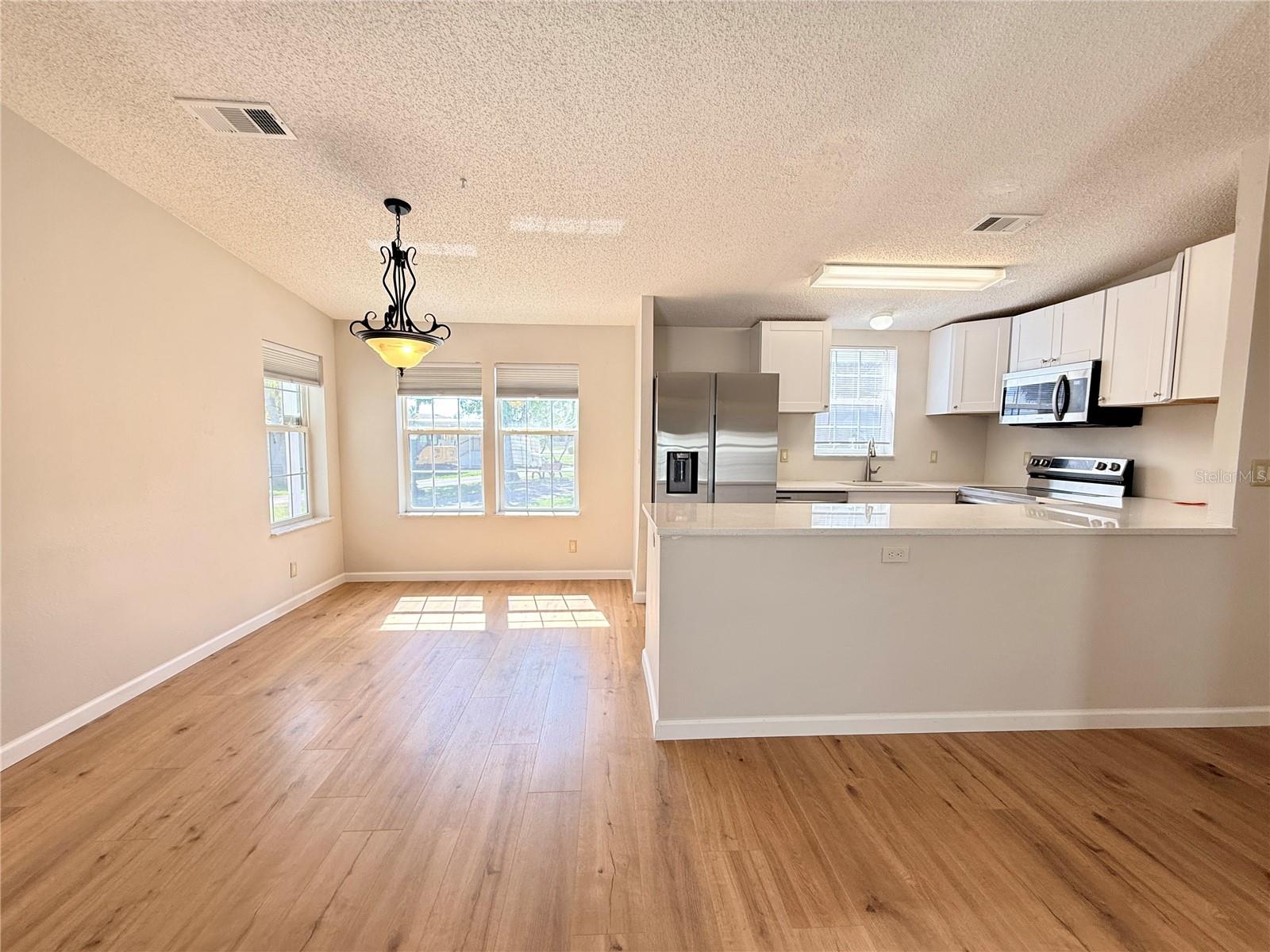 Image 8 of 27 For 3019 Sunny Harbor Drive