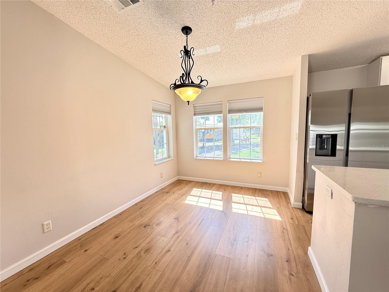 Image 9 of 27 For 3019 Sunny Harbor Drive