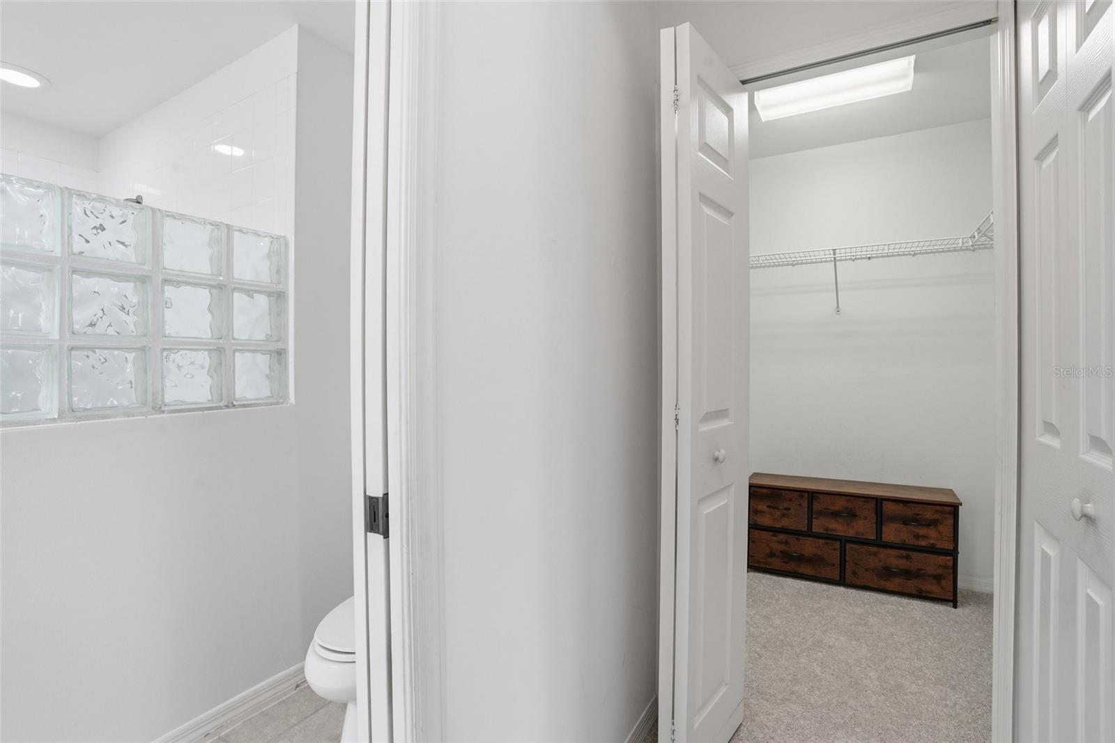 Image 27 of 38 For 15153 Oxford Cove 2303