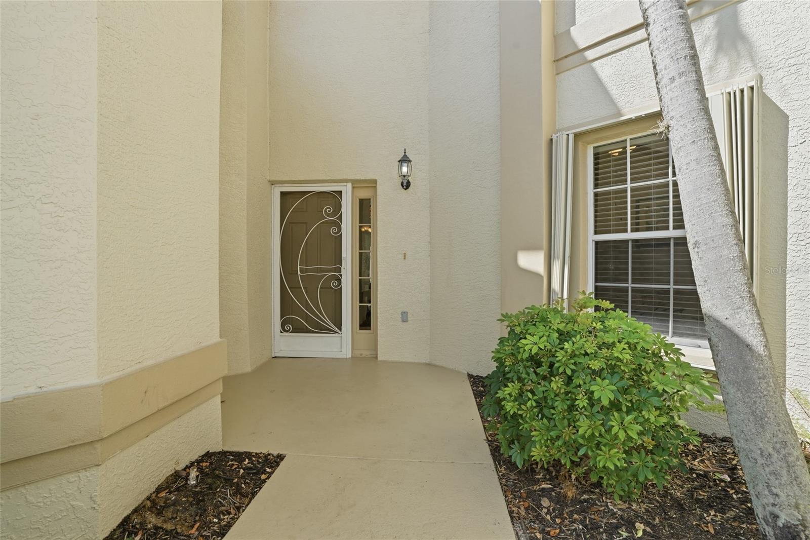 Image 7 of 38 For 15153 Oxford Cove 2303