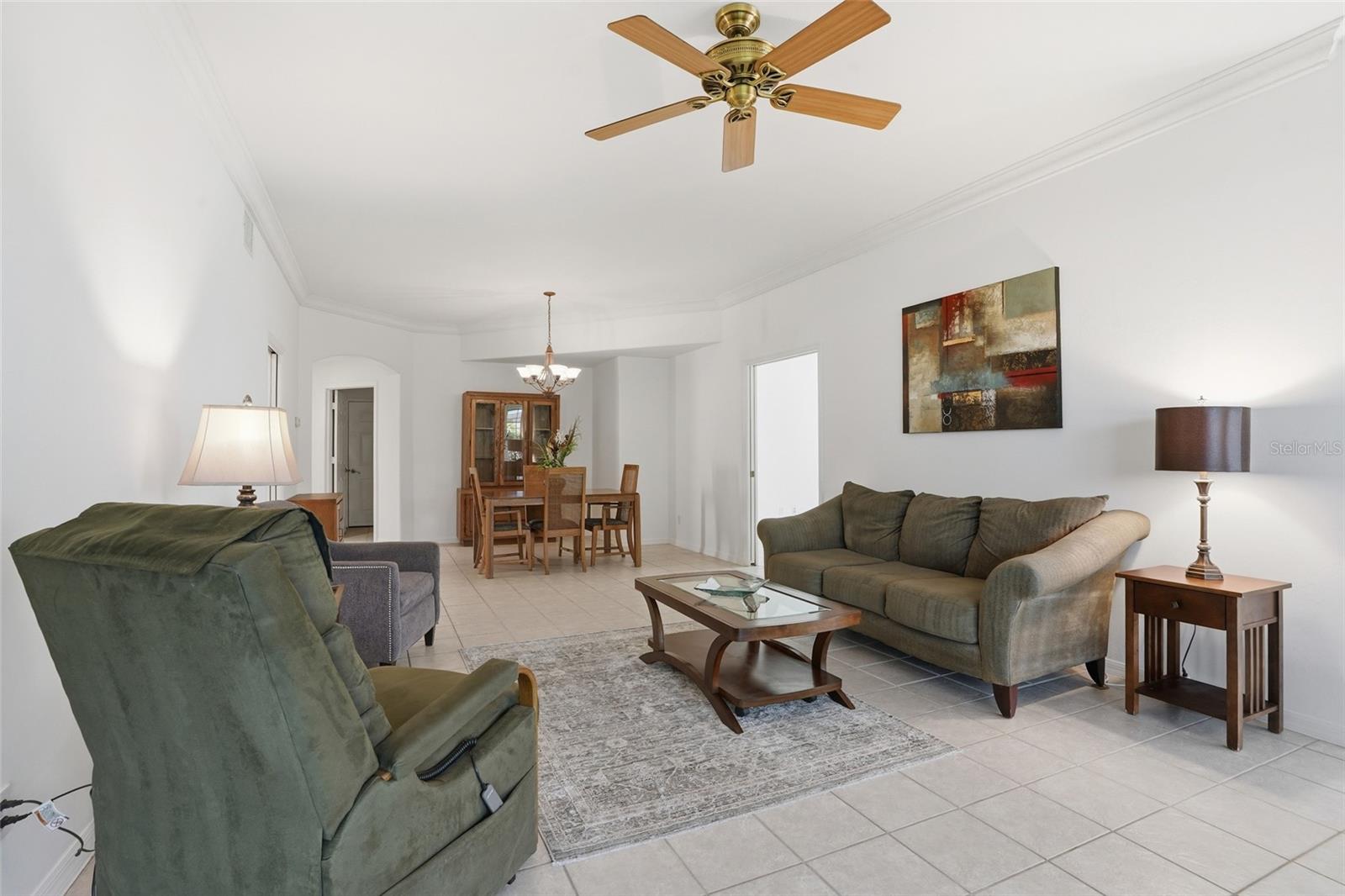 Image 9 of 38 For 15153 Oxford Cove 2303