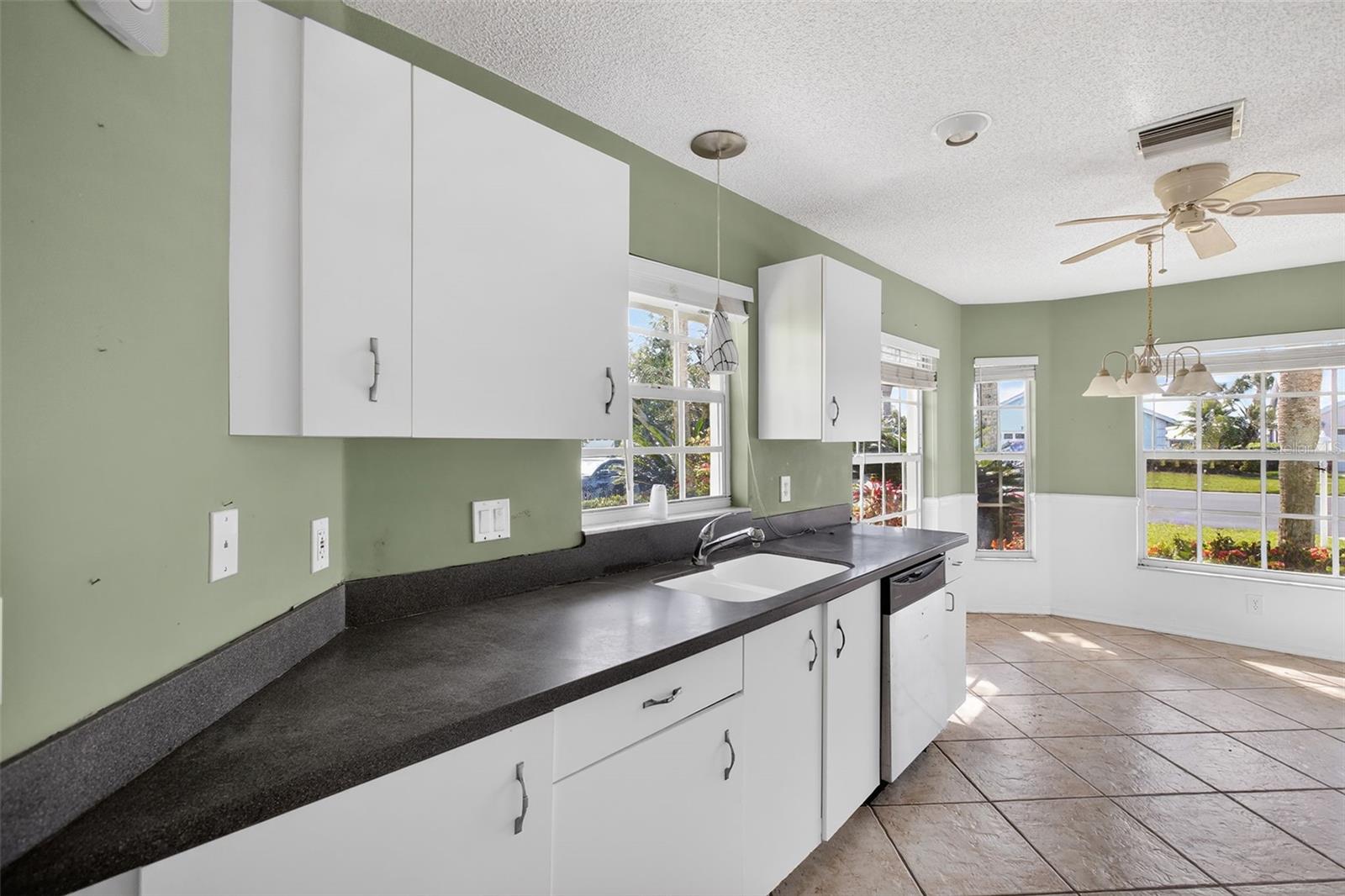 Image 17 of 41 For 1803 Ashley Drive