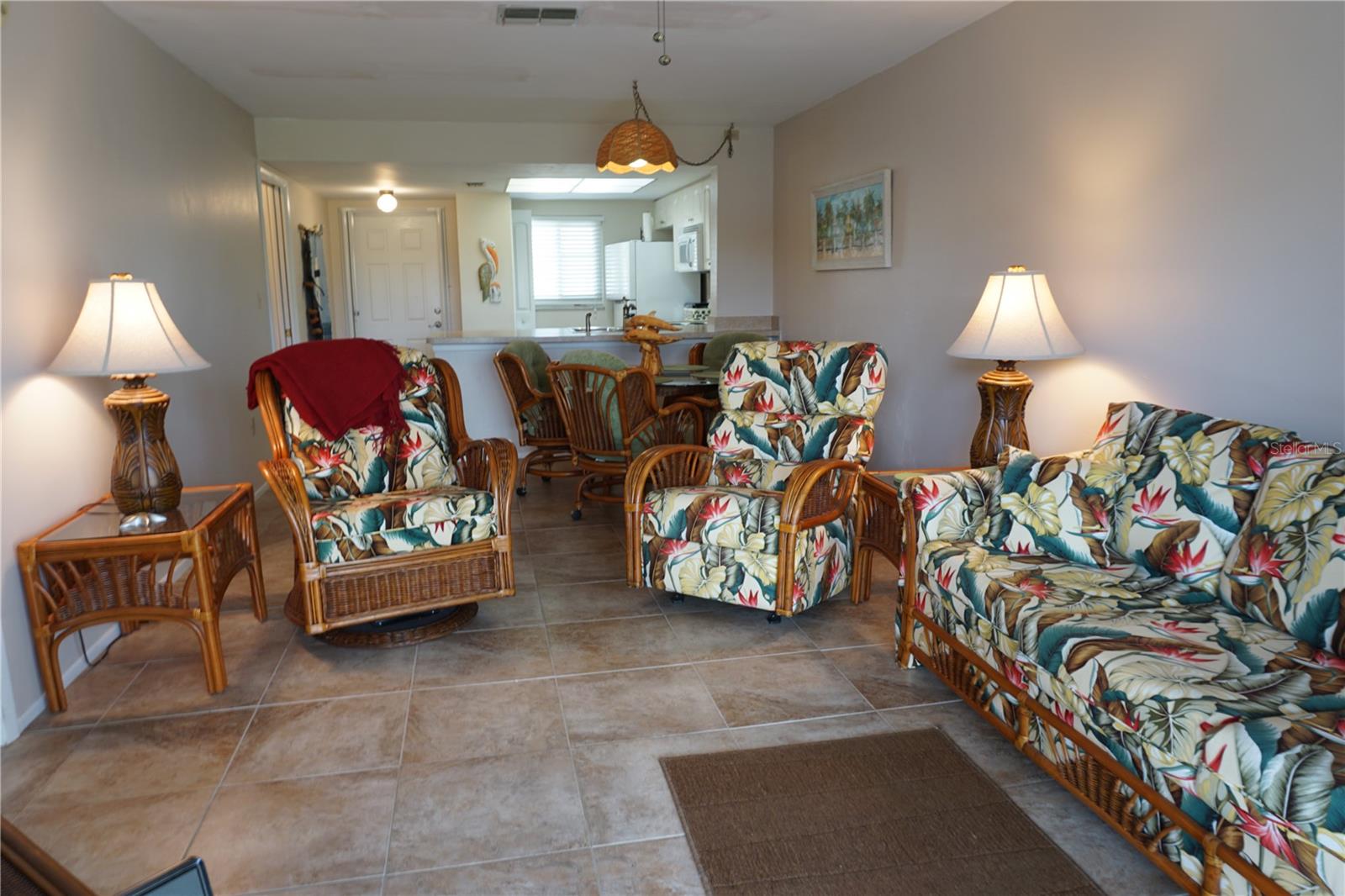 Image 10 of 46 For 25275 Rampart Boulevard 1404