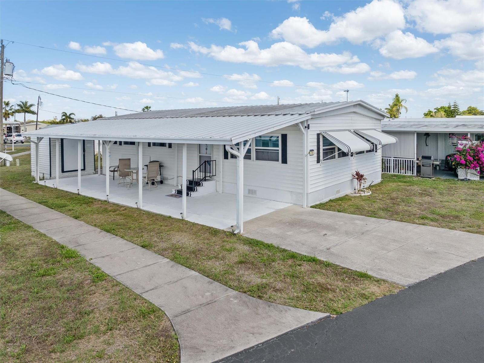 Image 2 of 36 For 8320 Riverside Drive 75