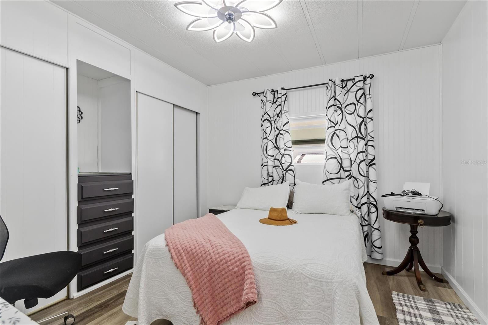 Image 20 of 36 For 8320 Riverside Drive 75