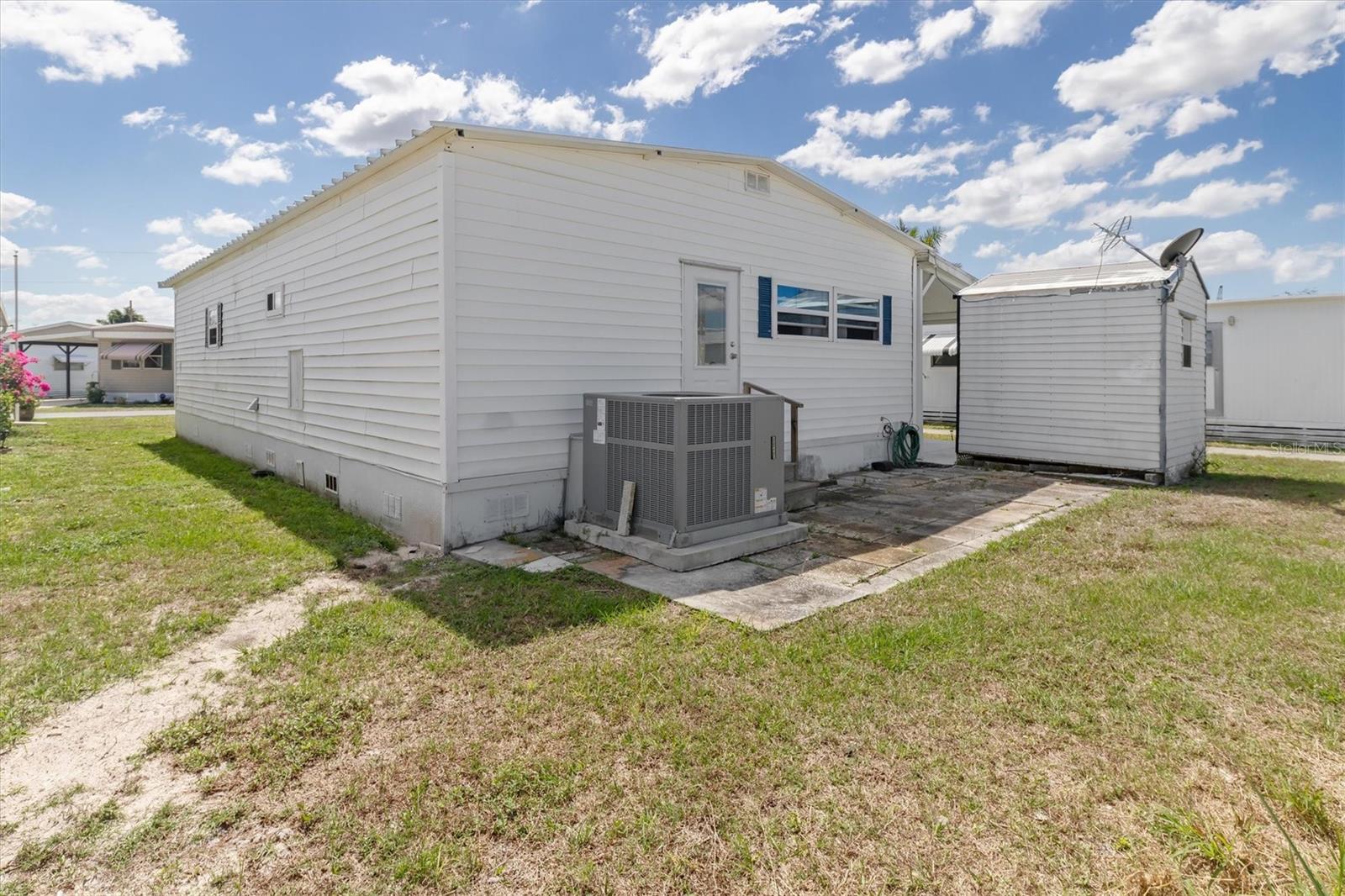 Image 24 of 36 For 8320 Riverside Drive 75