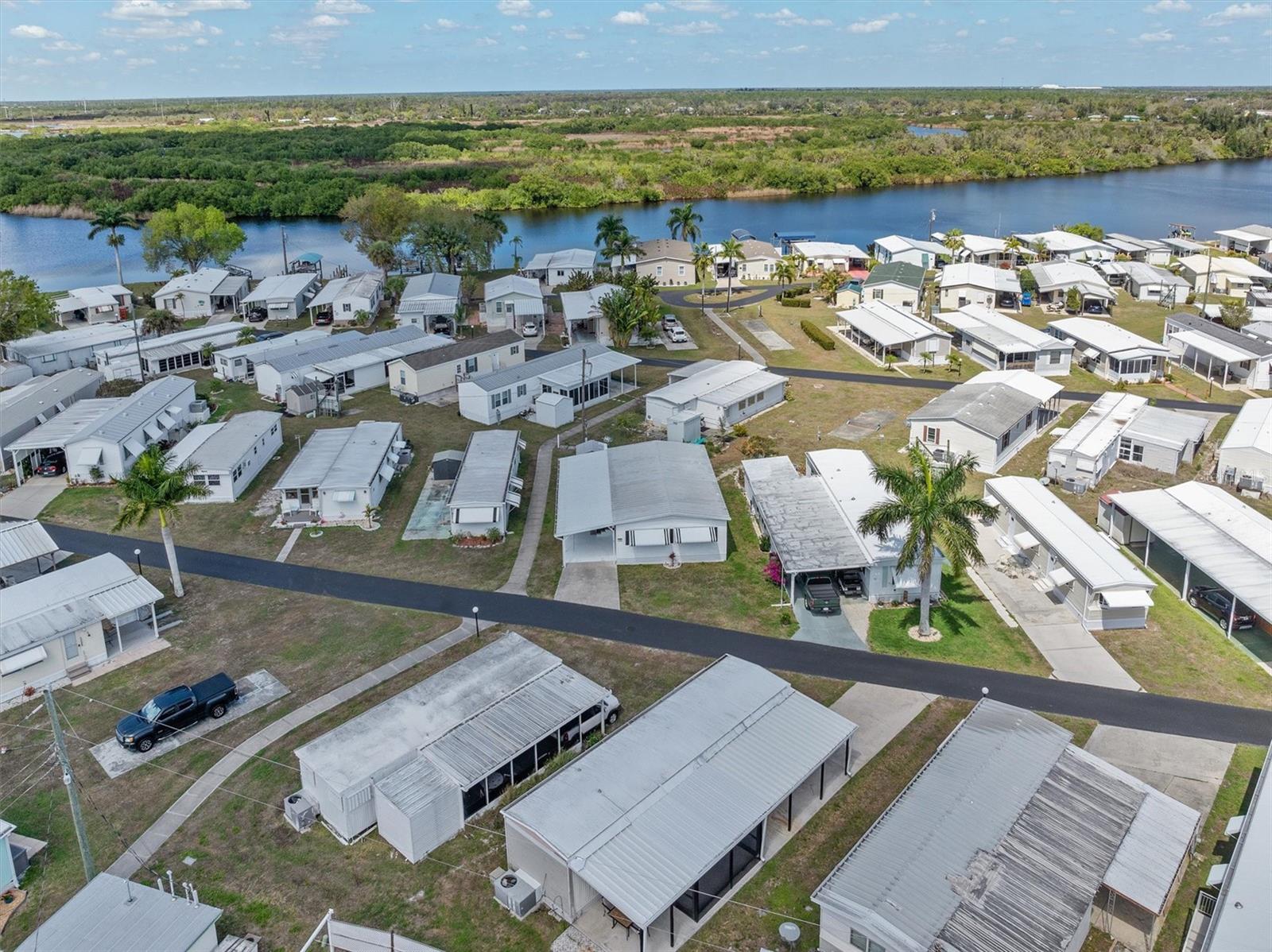 Image 26 of 36 For 8320 Riverside Drive 75