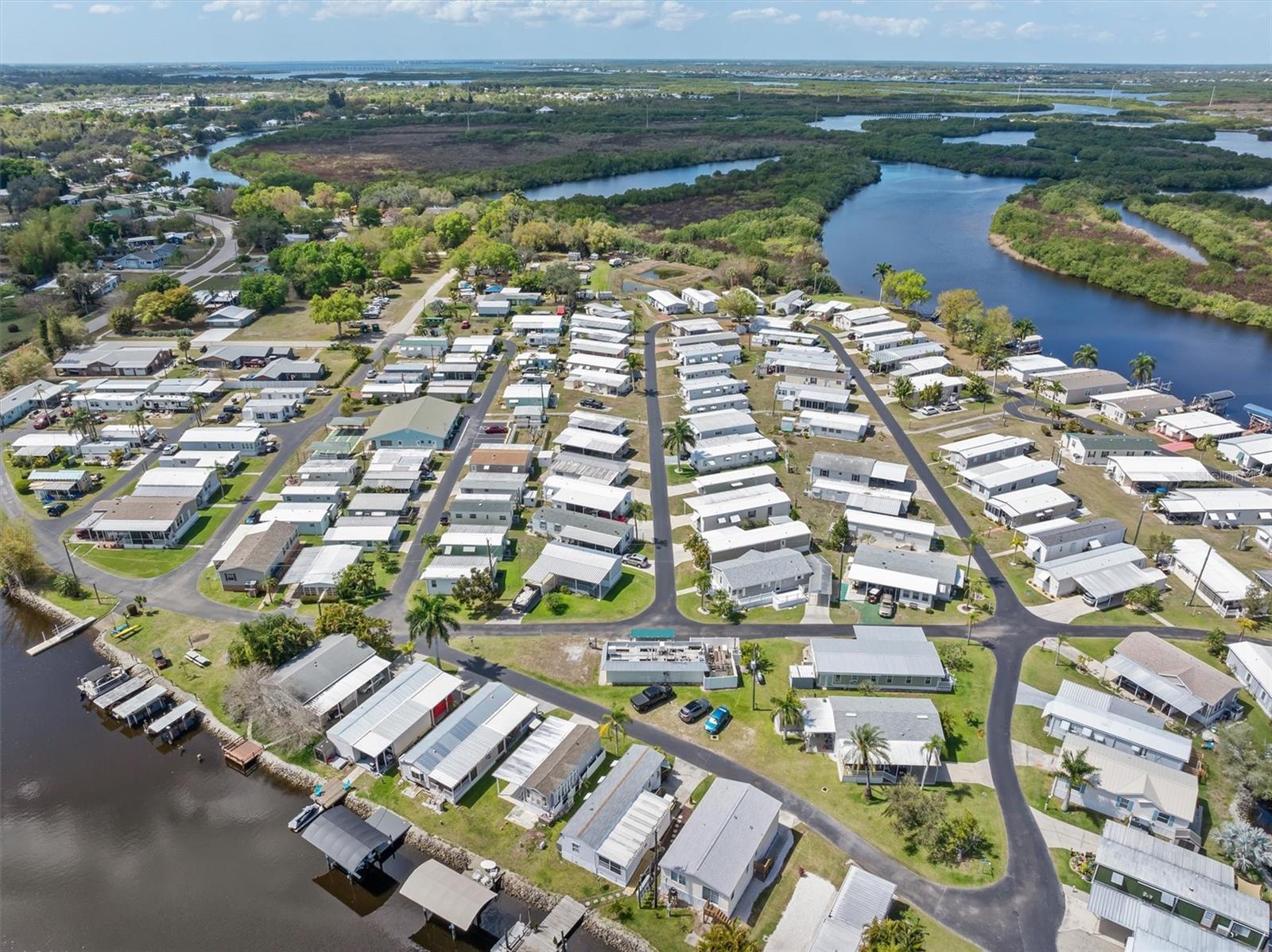 Image 30 of 36 For 8320 Riverside Drive 75