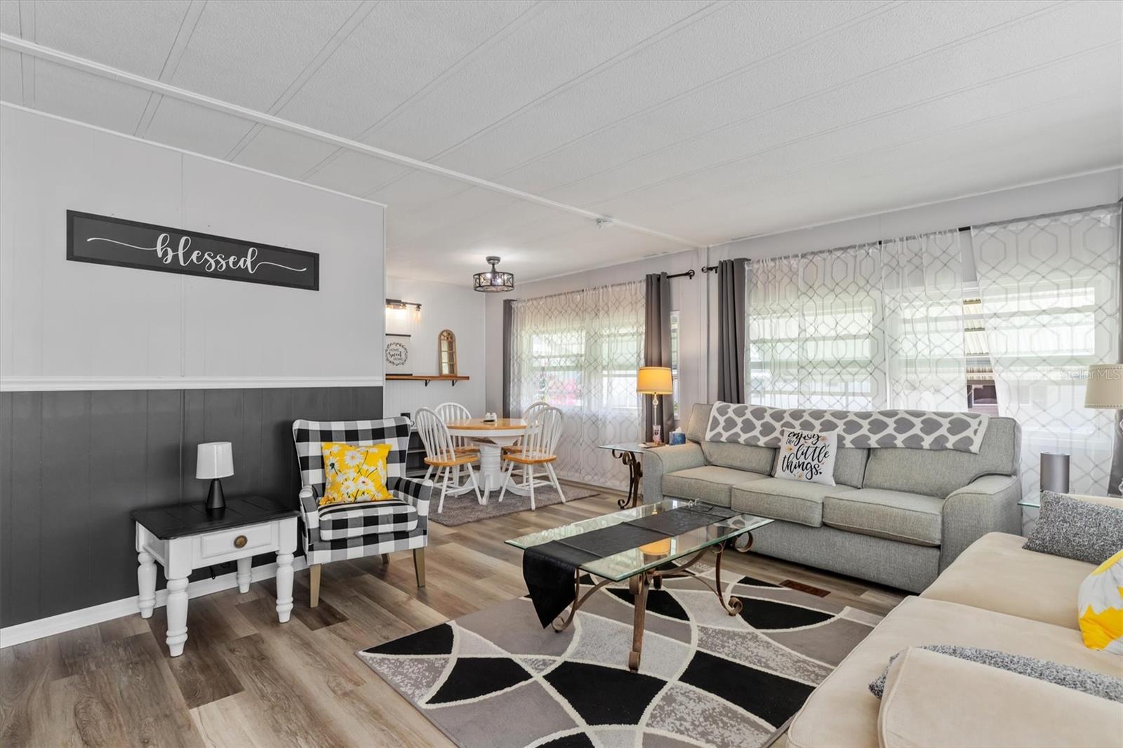 Image 4 of 36 For 8320 Riverside Drive 75