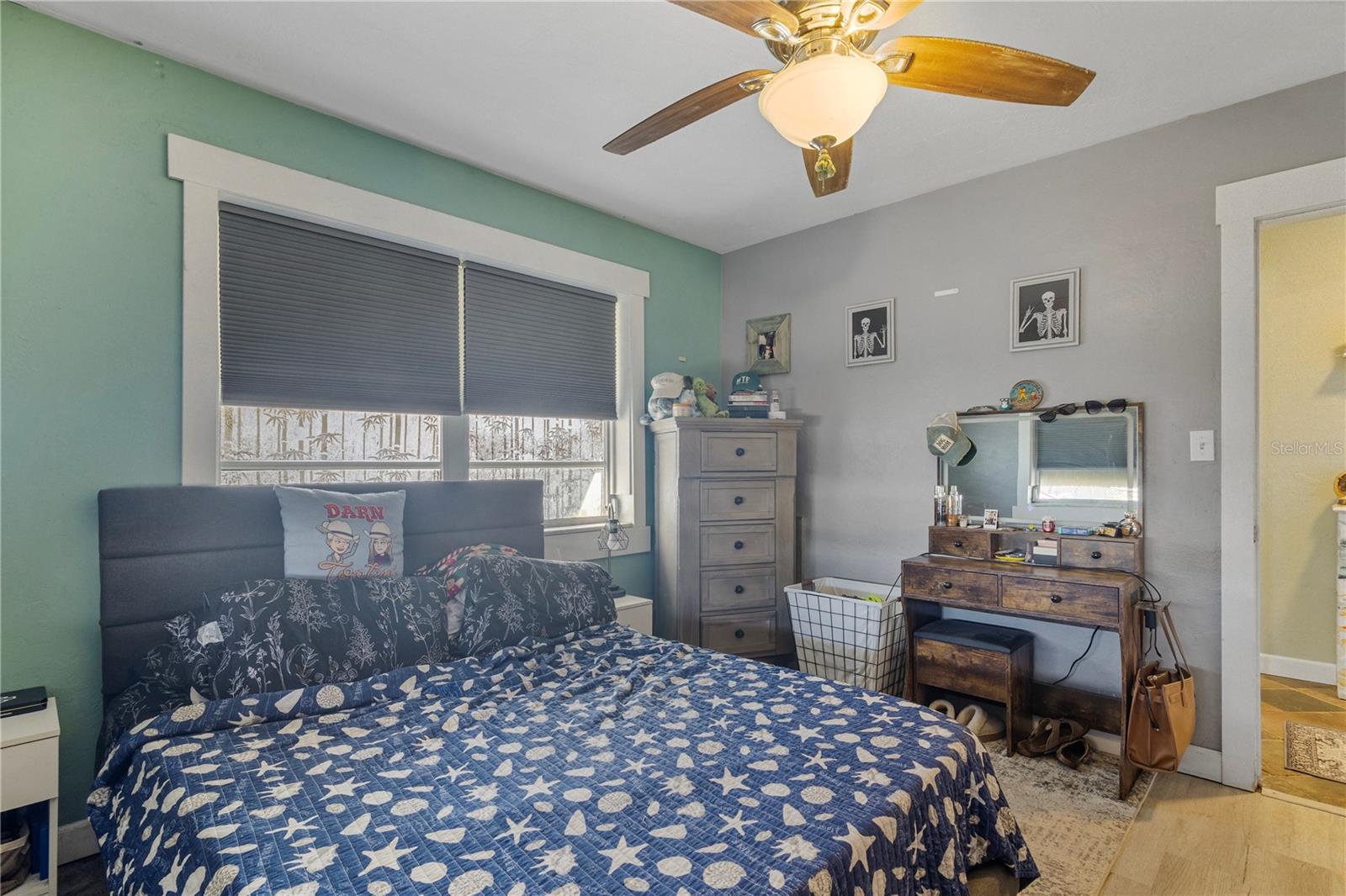 Image 13 of 20 For 21322 Austin Avenue