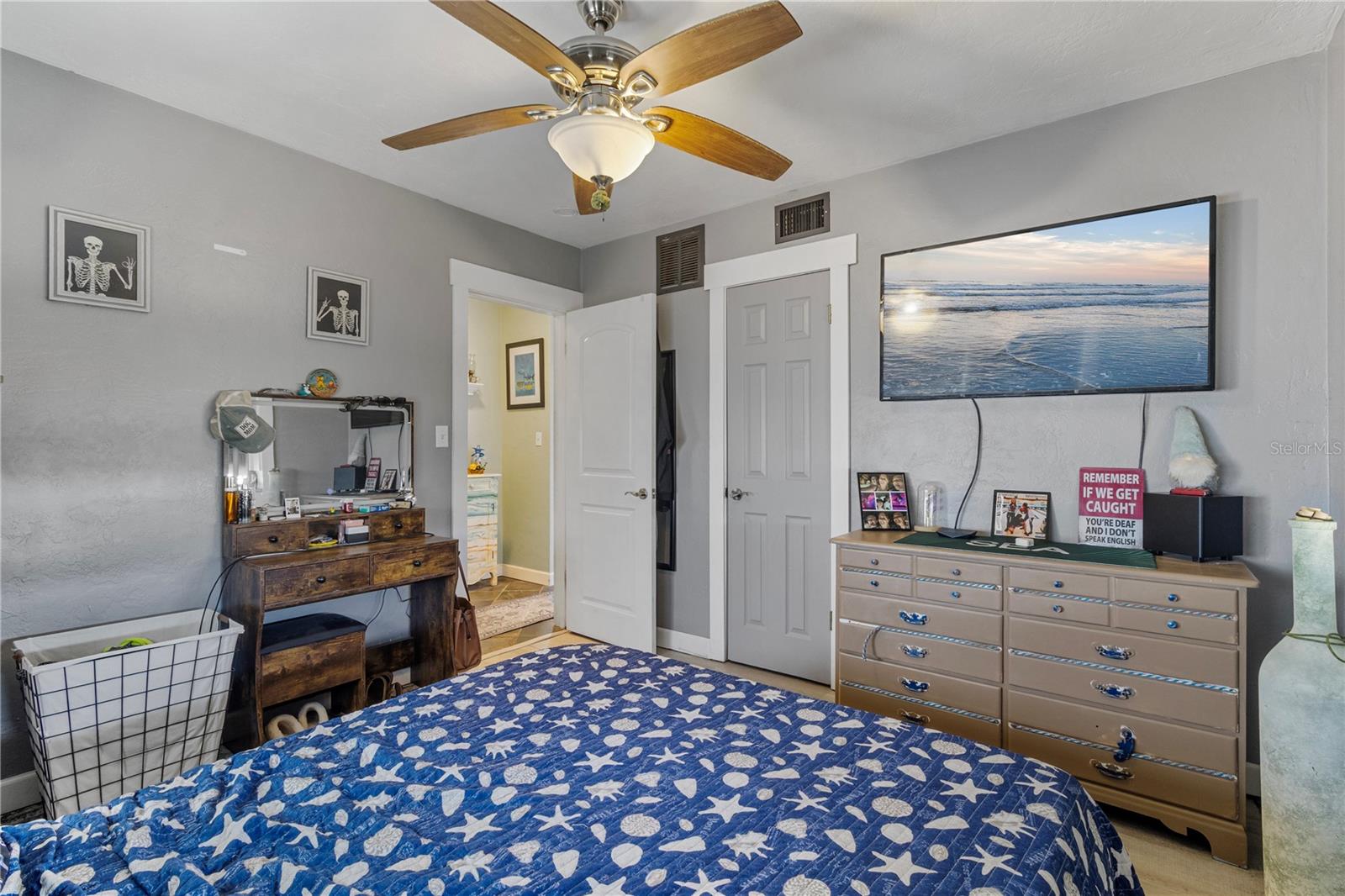 Image 14 of 20 For 21322 Austin Avenue