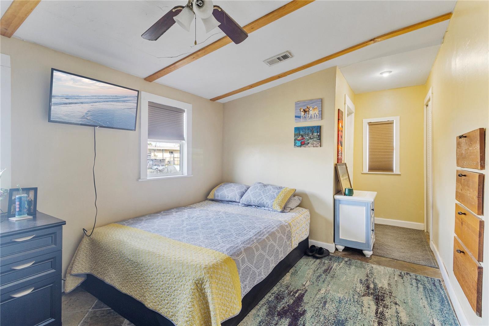 Image 19 of 20 For 21322 Austin Avenue