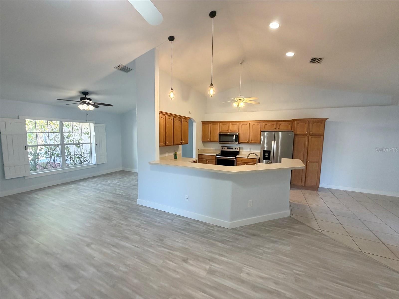 Image 4 of 18 For 2511 Rushmore Street