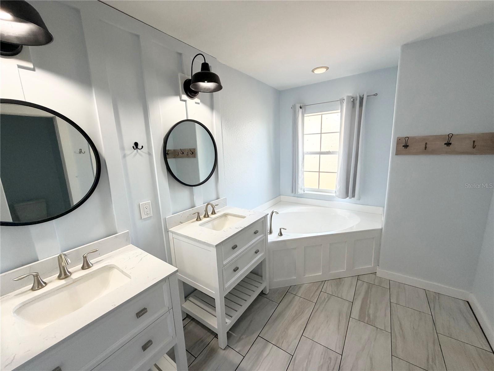 Image 6 of 18 For 2511 Rushmore Street