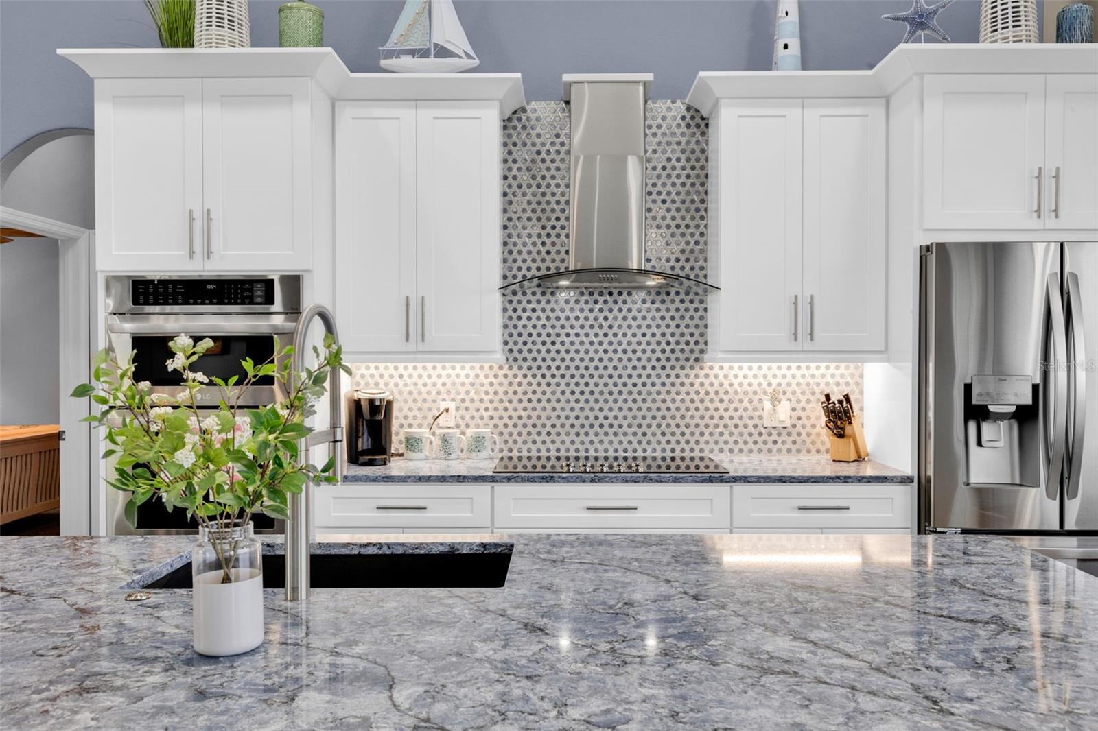 Image 21 of 90 For 360 Capri Isles Court