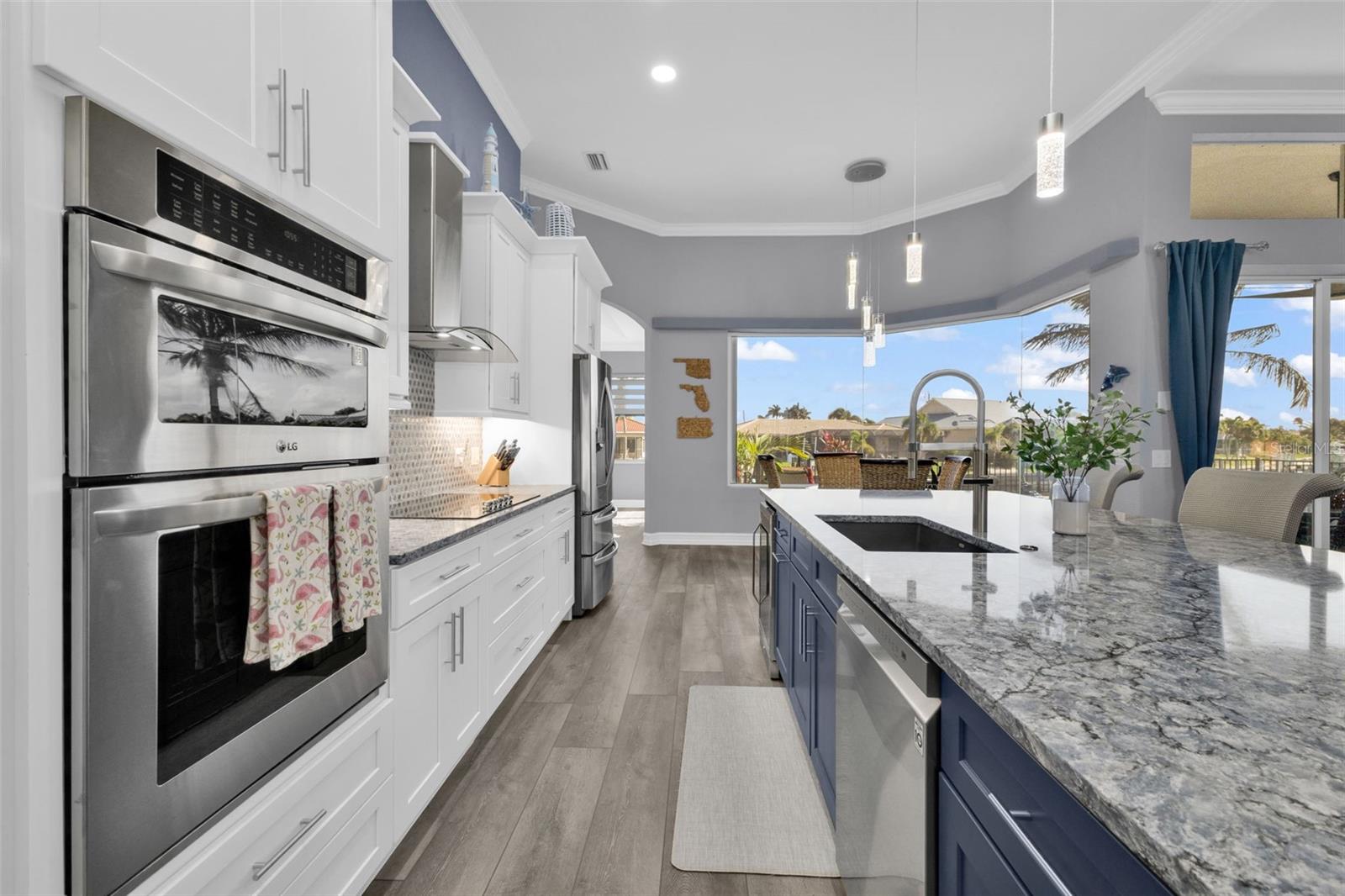 Image 26 of 90 For 360 Capri Isles Court