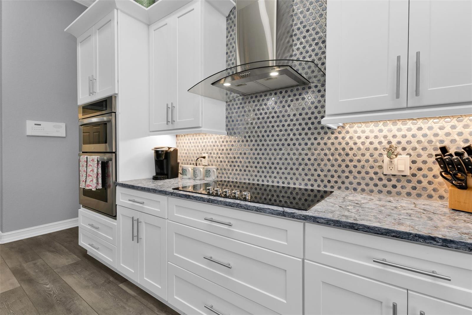 Image 31 of 90 For 360 Capri Isles Court