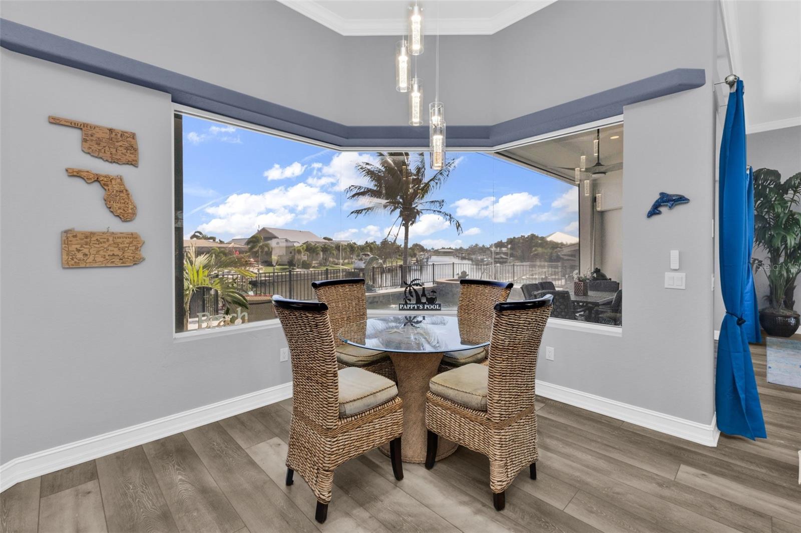 Image 34 of 90 For 360 Capri Isles Court