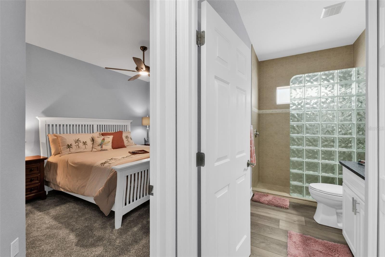 Image 42 of 90 For 360 Capri Isles Court