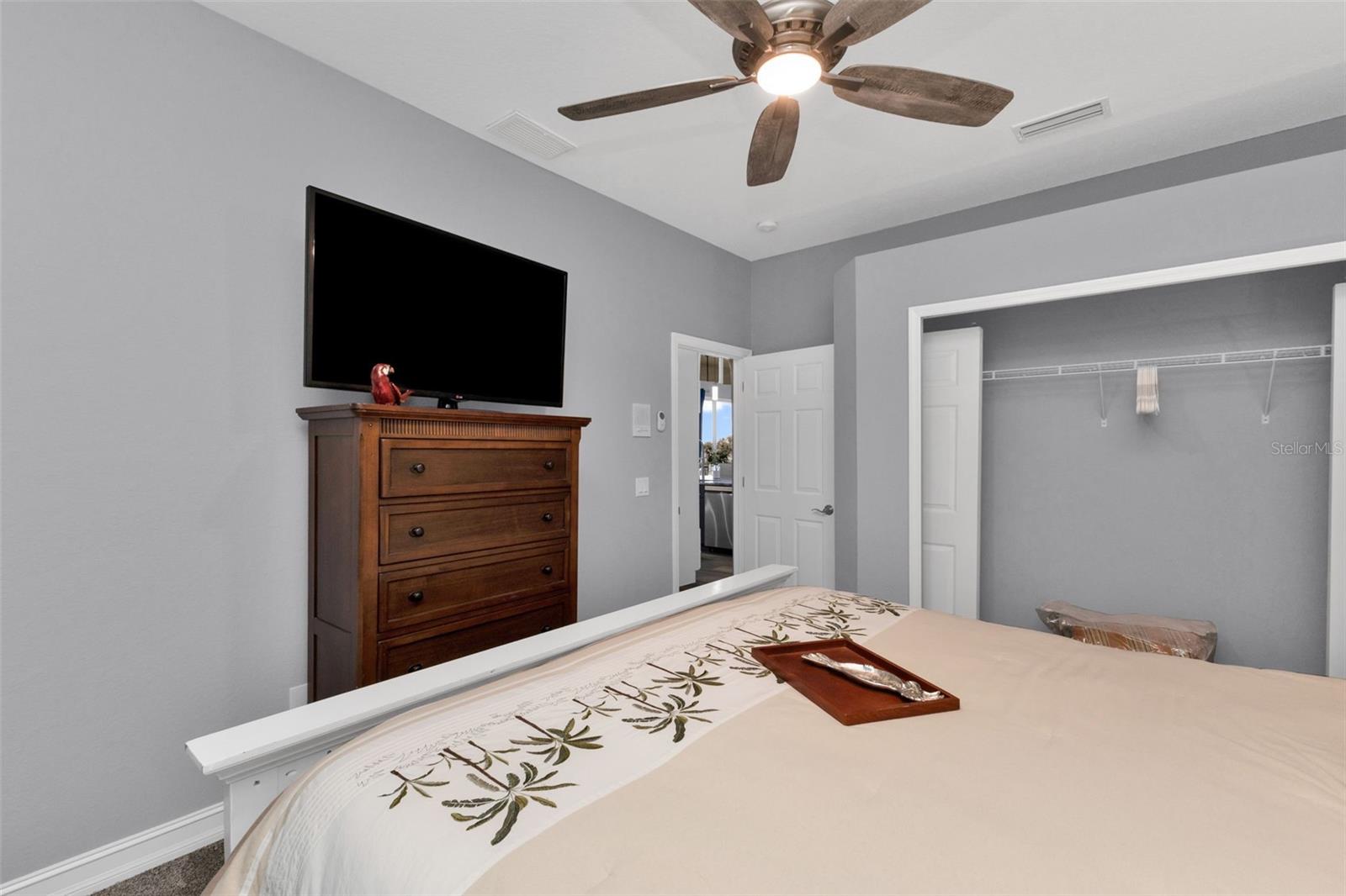 Image 45 of 90 For 360 Capri Isles Court