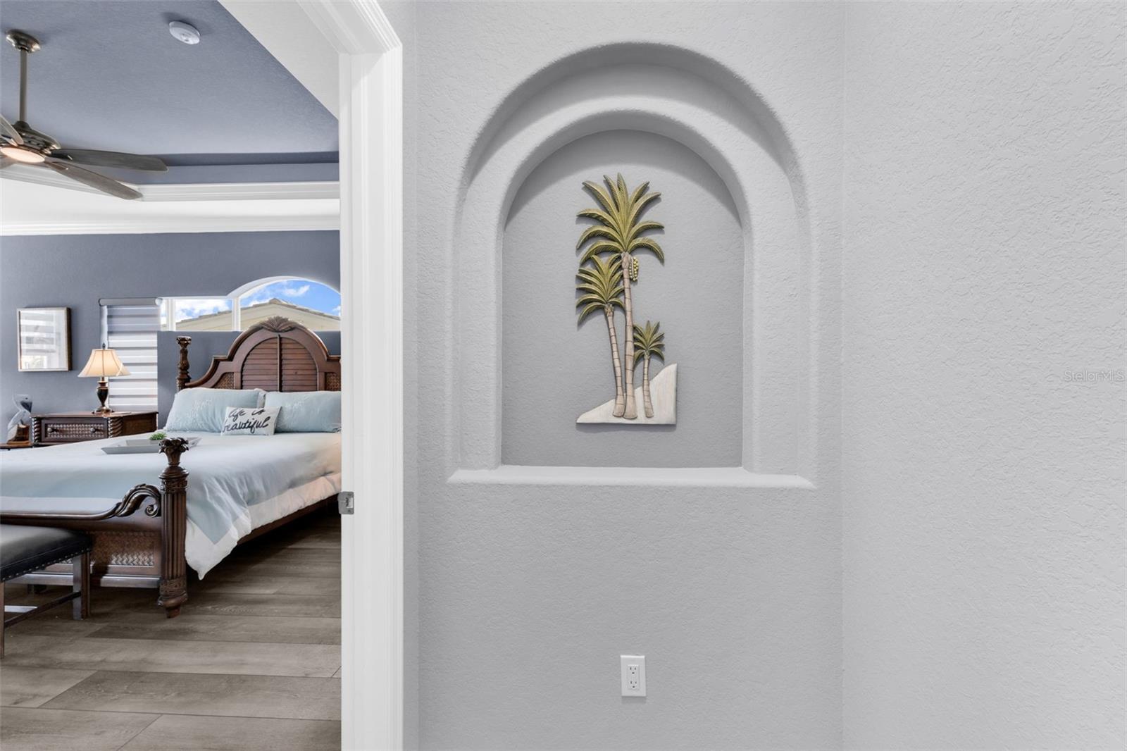 Image 50 of 90 For 360 Capri Isles Court