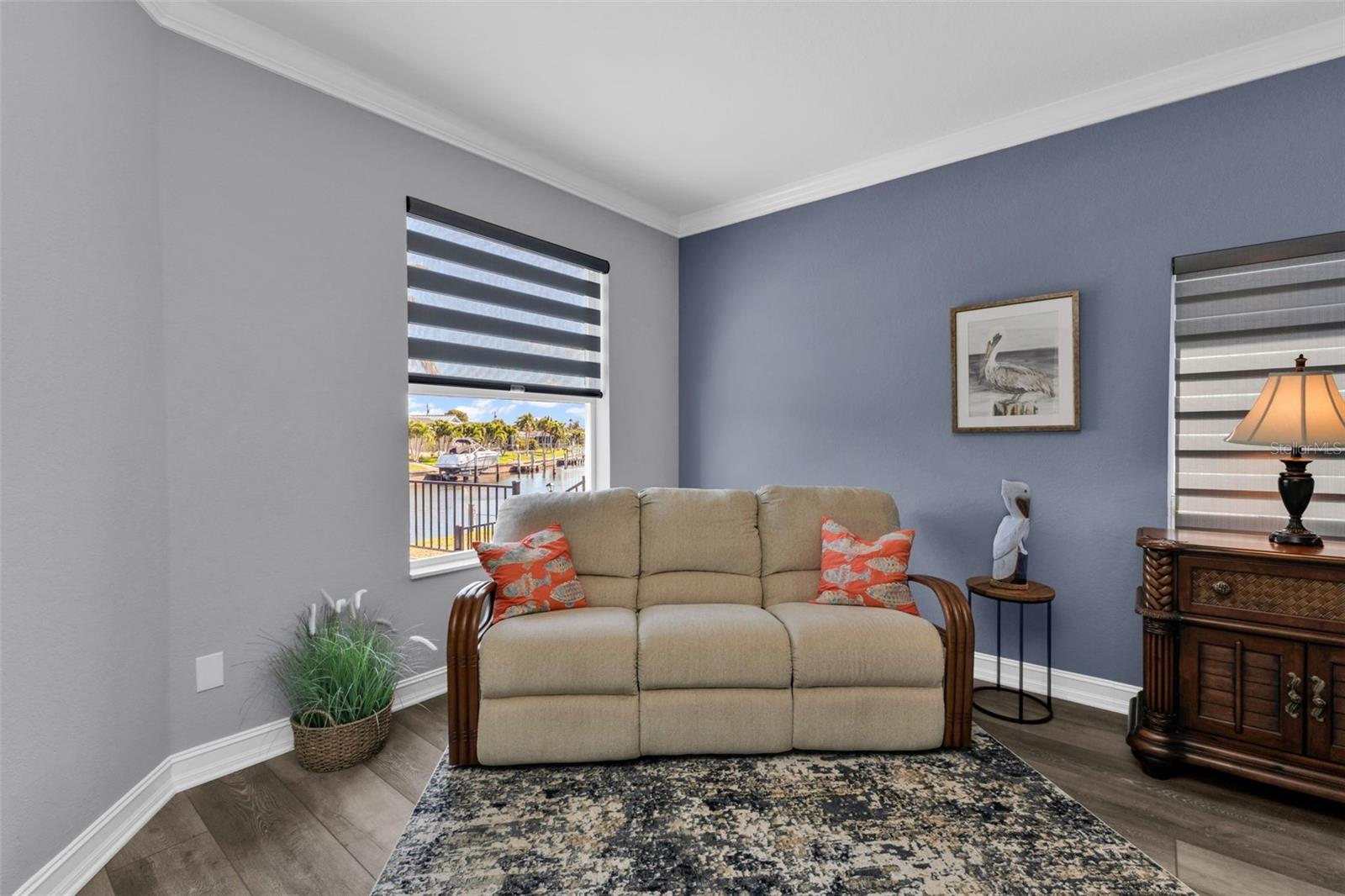 Image 56 of 90 For 360 Capri Isles Court