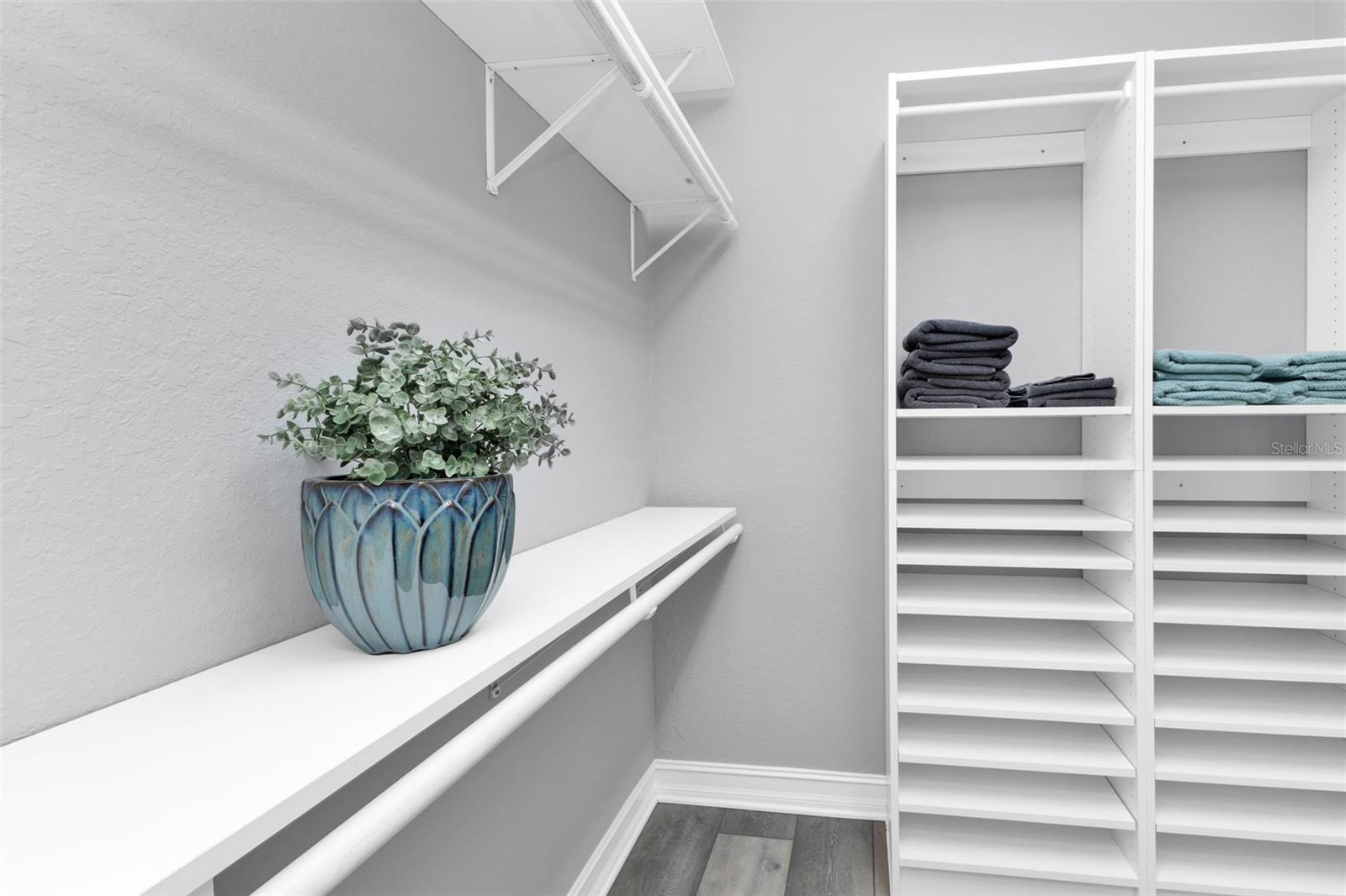 Image 59 of 90 For 360 Capri Isles Court