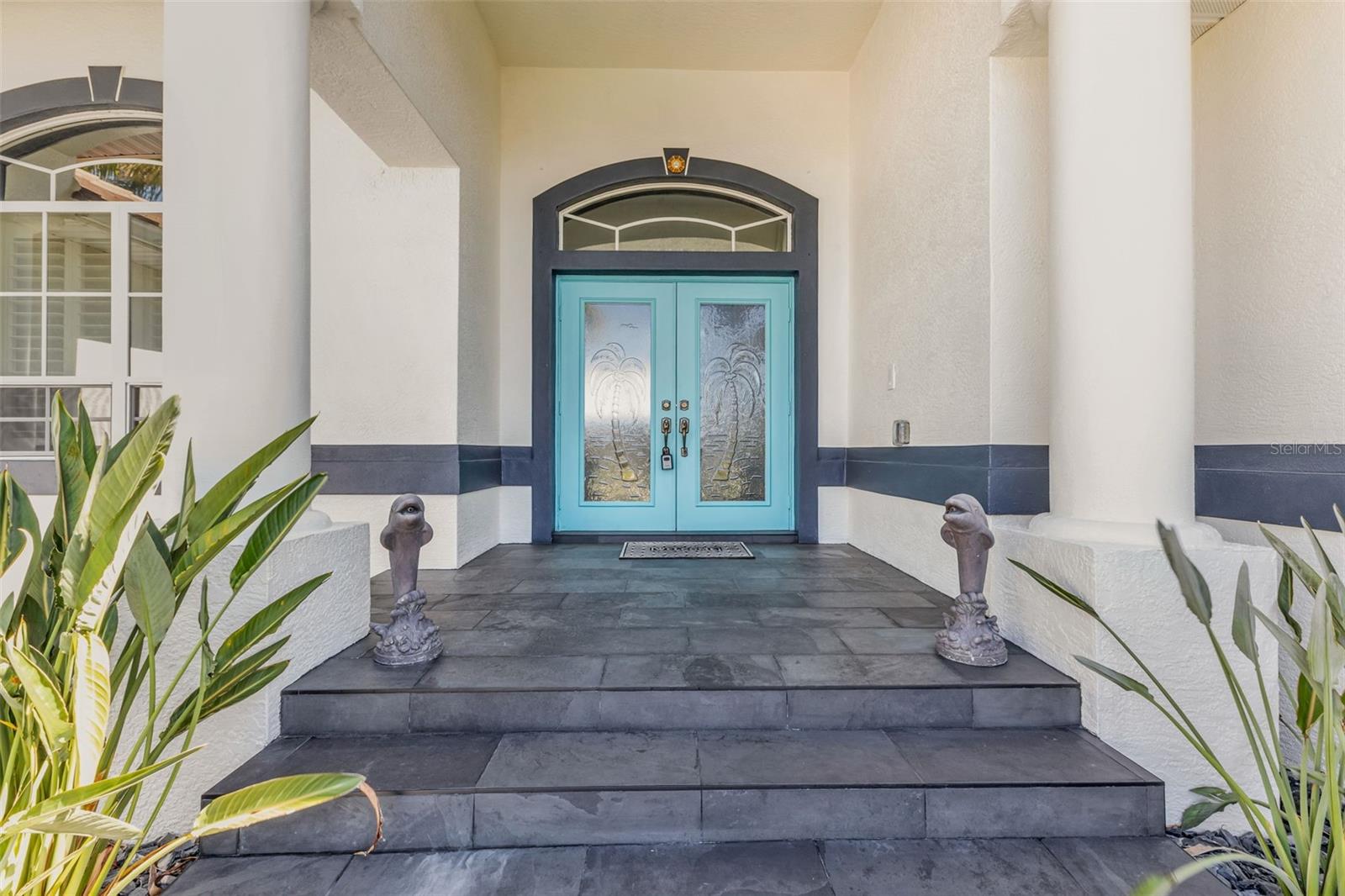 Image 7 of 90 For 360 Capri Isles Court