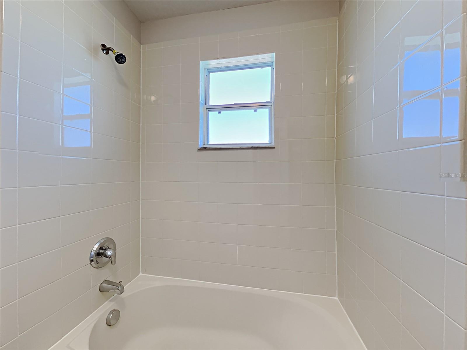 Image 12 of 23 For 1704 Pilchard Drive