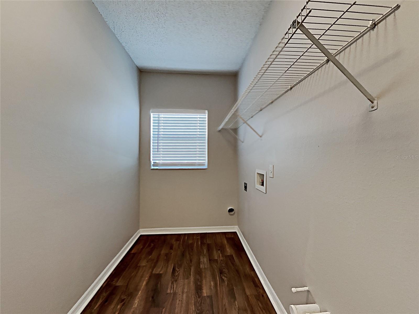 Image 18 of 23 For 1704 Pilchard Drive