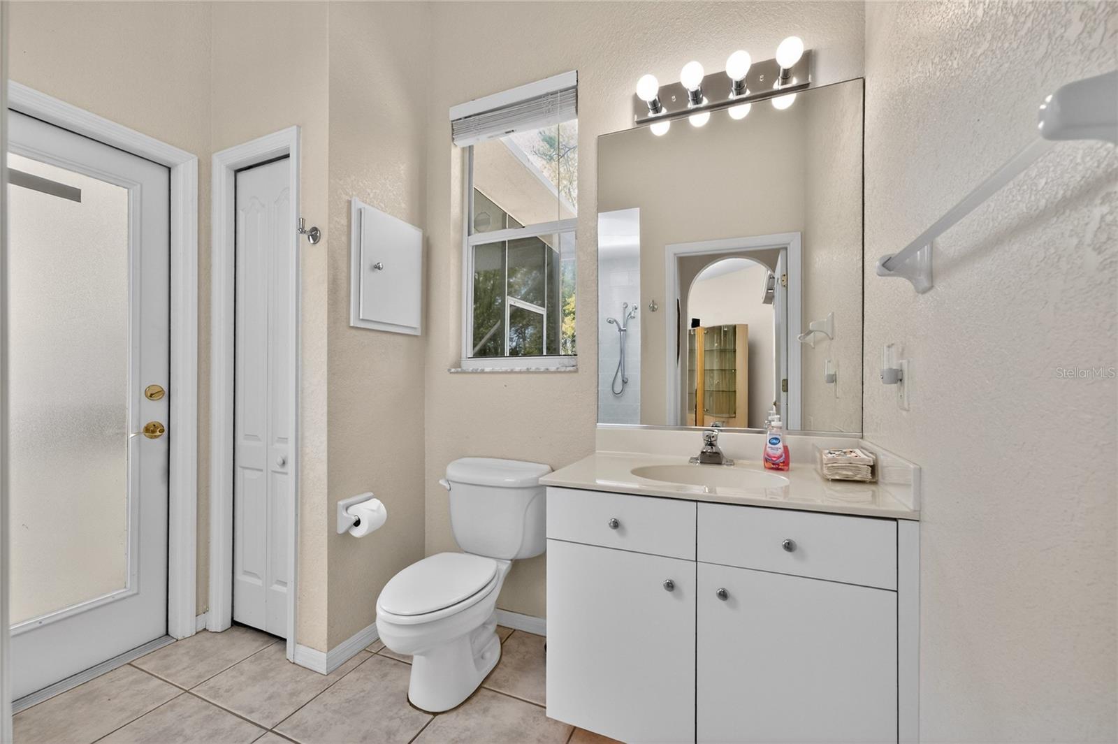 Image 22 of 76 For 1009 Beach Street