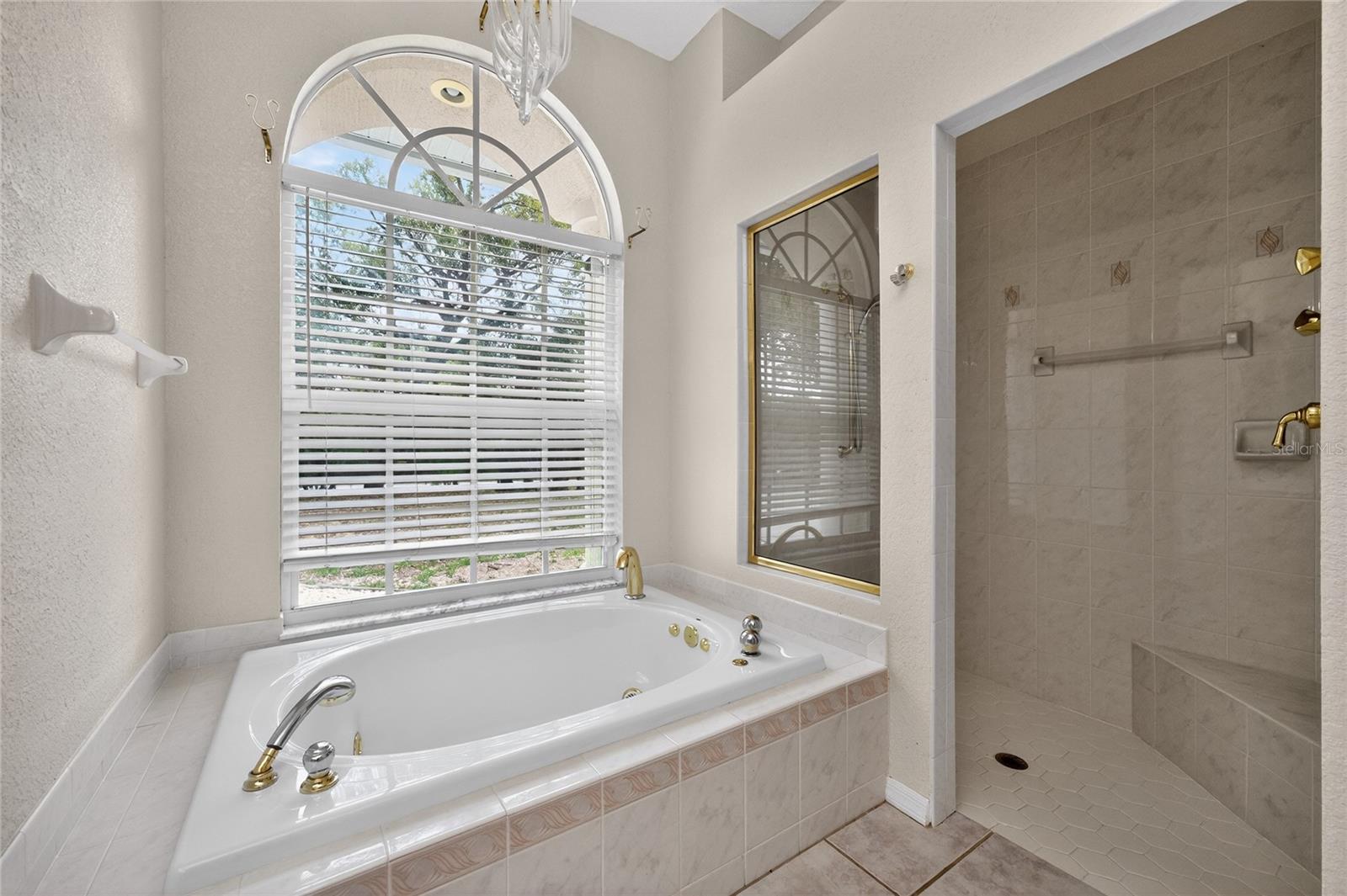 Image 40 of 76 For 1009 Beach Street