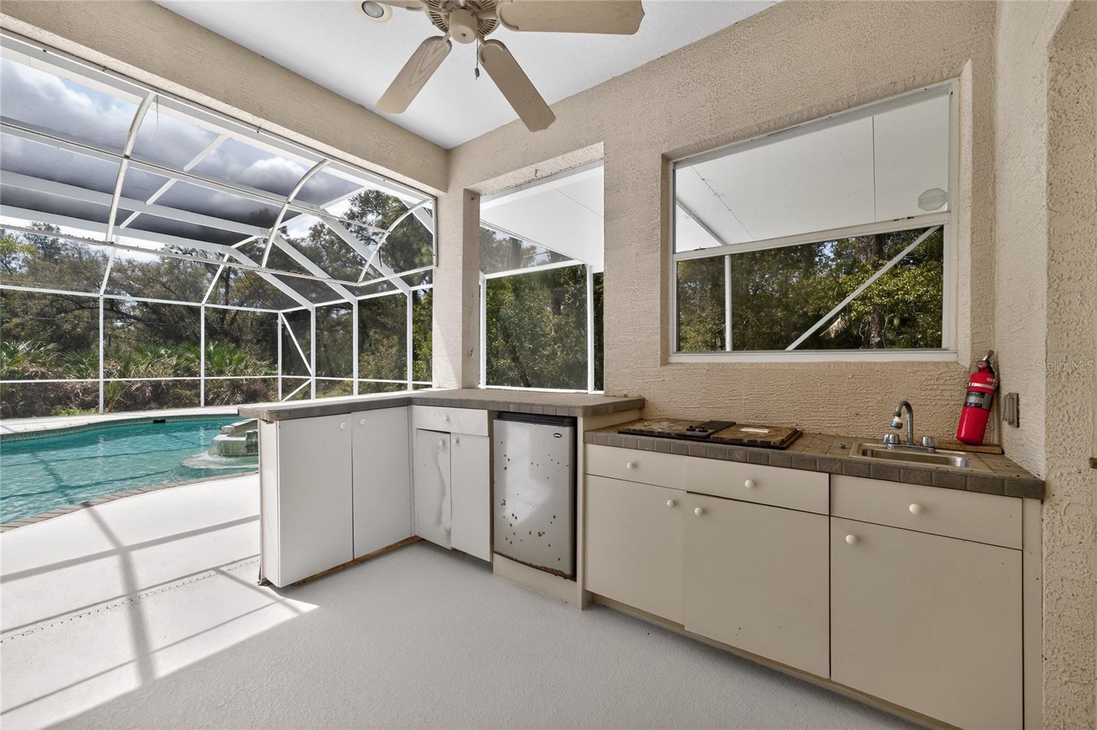 Image 45 of 76 For 1009 Beach Street