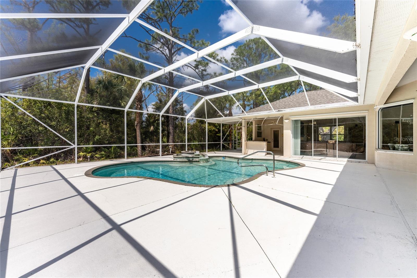 Image 49 of 76 For 1009 Beach Street