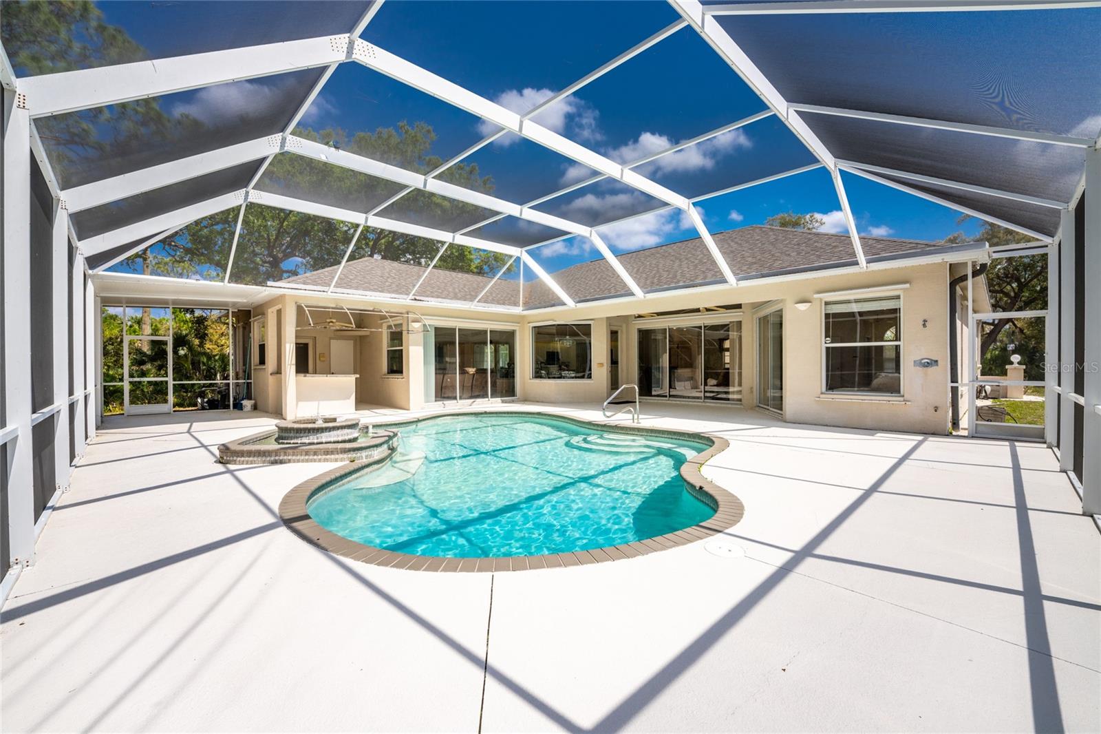 Image 50 of 76 For 1009 Beach Street