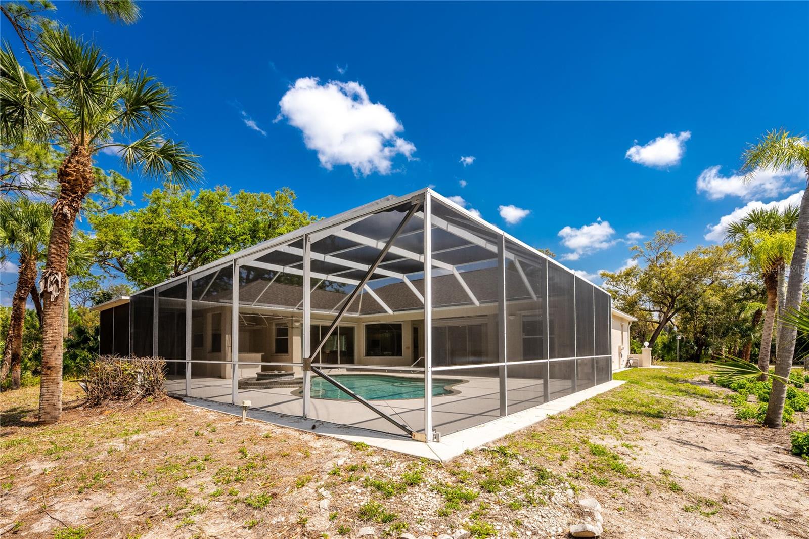 Image 55 of 76 For 1009 Beach Street