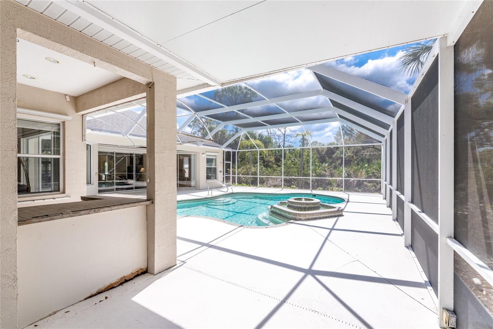 Image 56 of 76 For 1009 Beach Street