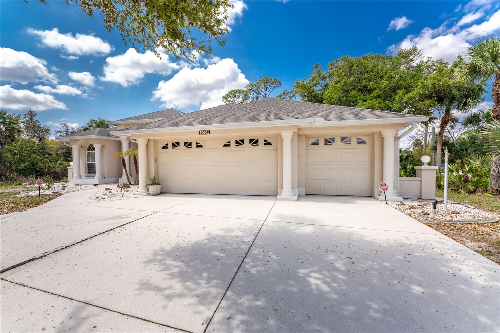 Image 58 of 76 For 1009 Beach Street