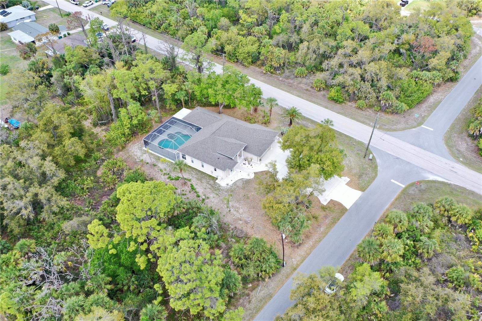 Image 67 of 76 For 1009 Beach Street