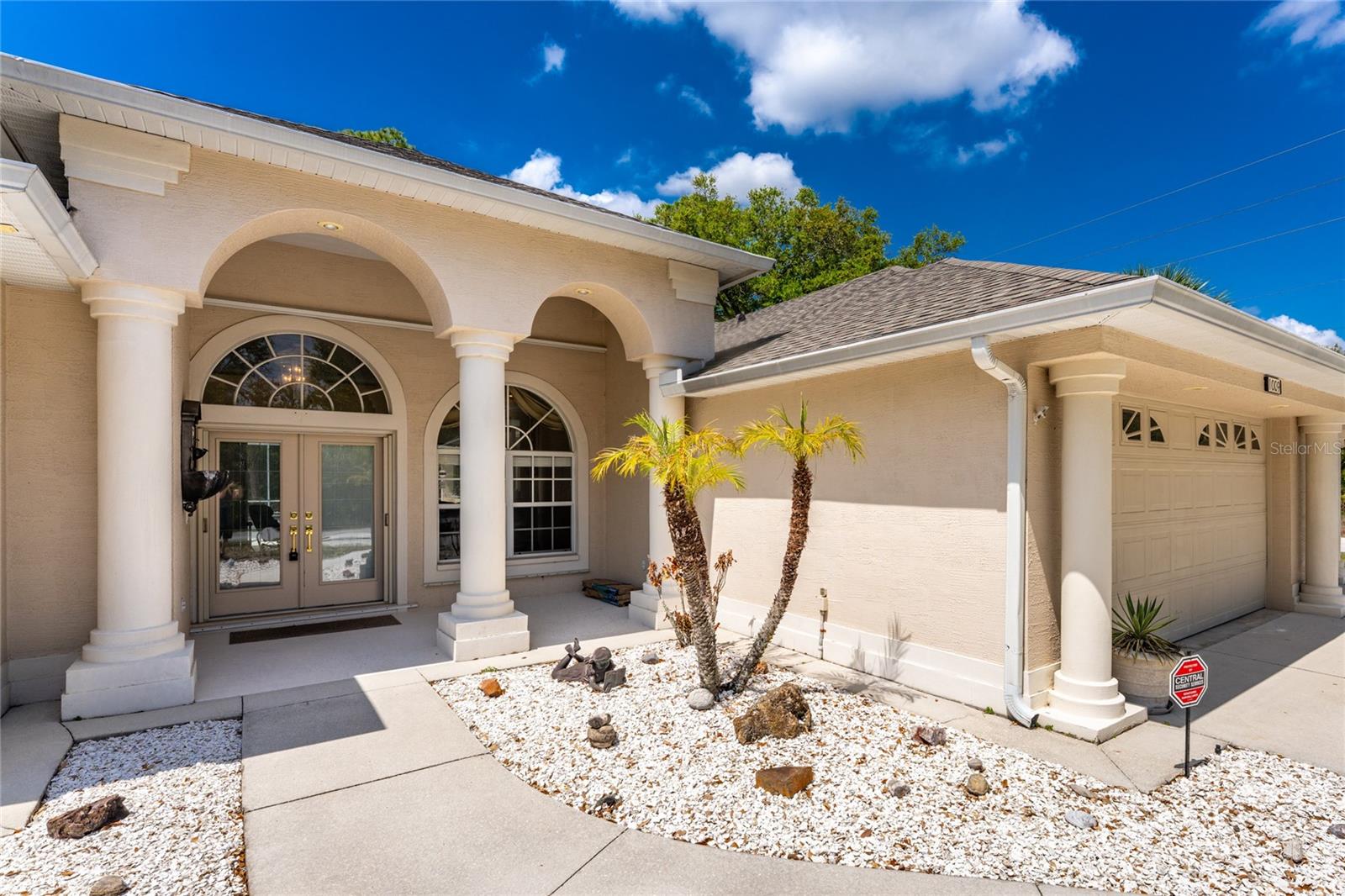 Image 7 of 76 For 1009 Beach Street